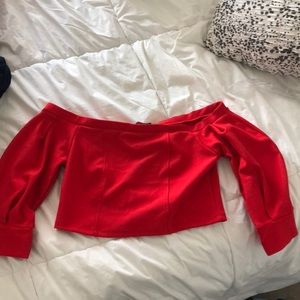 Red 3/4 sleeve crop top